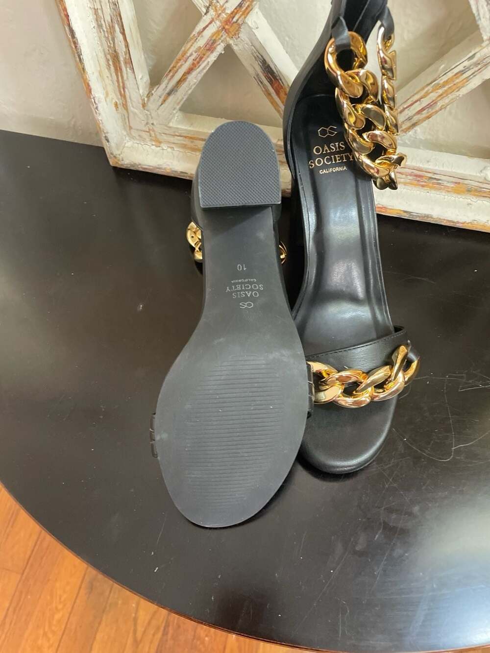 Oasis Society Black Chunky Gold Chain Block Heel Sandals Size 10 - Picture 6 of 9